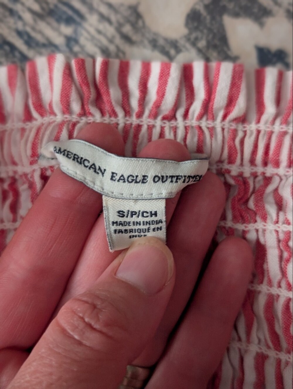 American Eagle Smocked Strapless Crop Top Small Red White Stripe Tassel Boho - Picture 4 of 5